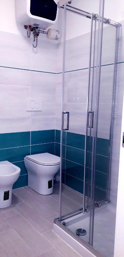 Lamberti Beach Apartment - 150 M From The Sea - Just Renewed - Wifi Savona Kültér fotó