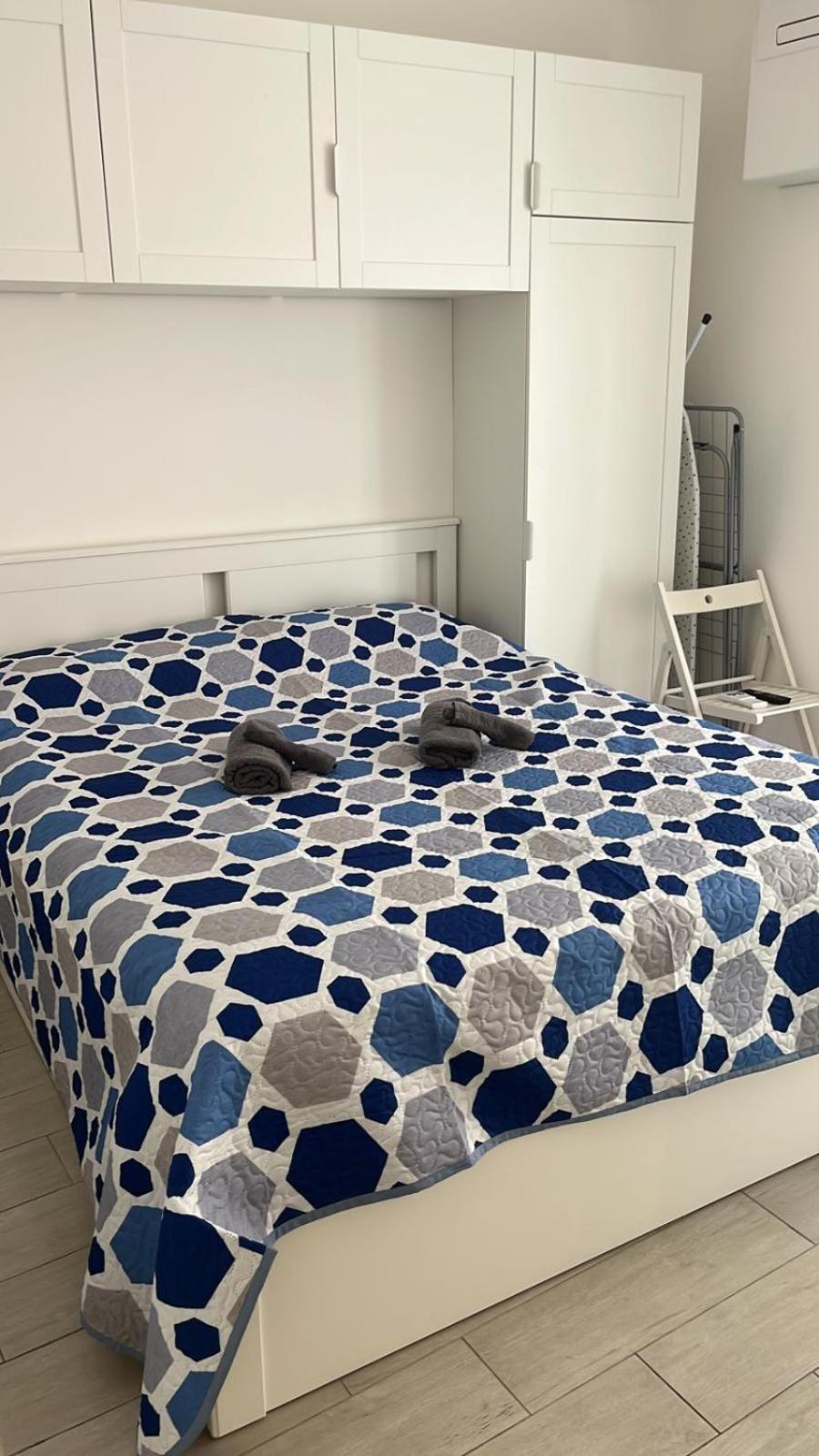 Lamberti Beach Apartment - 150 M From The Sea - Just Renewed - Wifi Savona Kültér fotó